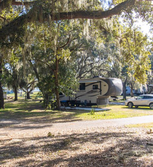 RV Park with Fishing in Lake Wales, FL